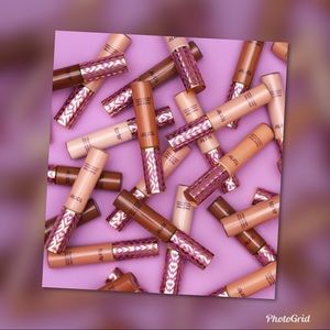 TARTE SHAPE TAPE - Light